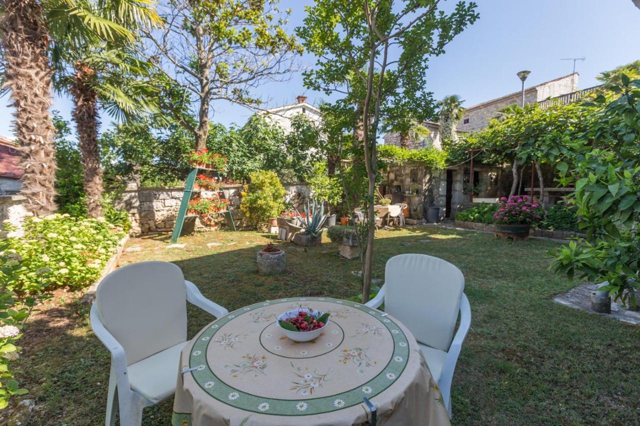 Anamarija Apartments Near The Beach And The Fantastic Adria Sea With Over 10 Small Islands Close By Фунтана Экстерьер фото