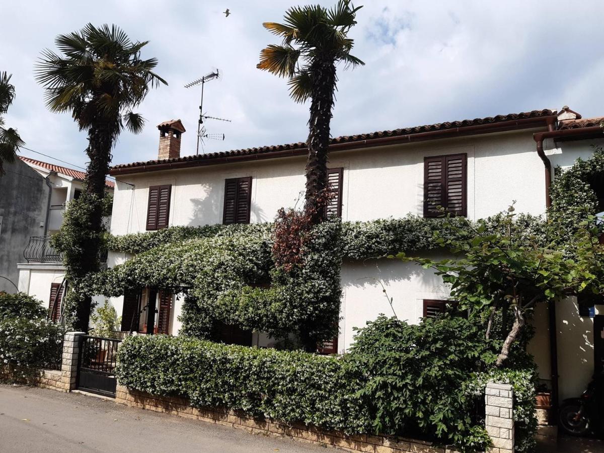 Anamarija Apartments Near The Beach And The Fantastic Adria Sea With Over 10 Small Islands Close By Фунтана Экстерьер фото